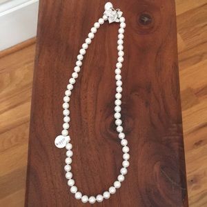 Butterfly Clasp Pearl Necklace